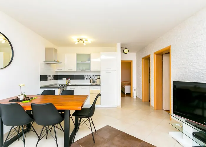 Apartment Borka - Regi Medulin